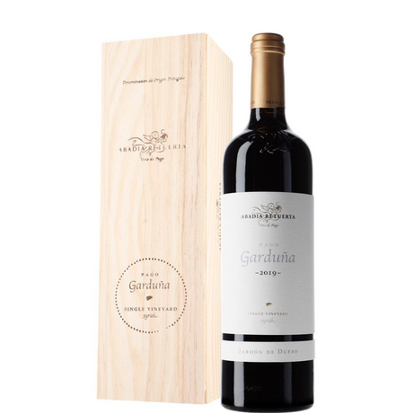 Flaschen ABADIA RETUERTA Pago Garduña 2019 mit Holzkiste